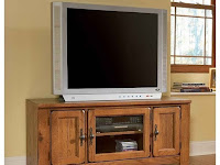 Nice Broyhill Attic Heirlooms Quot Tv Console Natural Oak