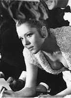 Diana Rigg James bond 007 scene