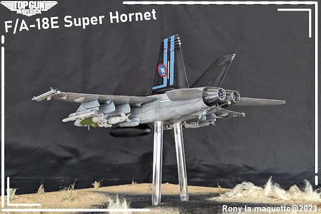 Diorama F/A-18E Super-Hornet de Top Gun : Maverick.