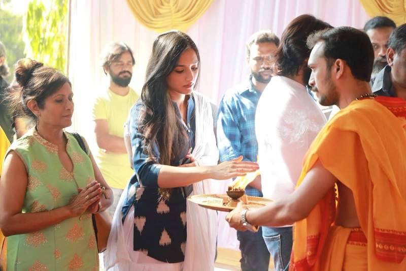 Shrinidhi Shetty at KGF Chapter 2 Mahurat shooting