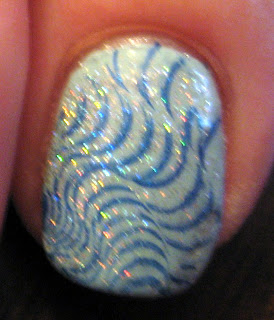 Holographic Blue Water Nails” title=