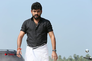 Mannar Vagaiyara Tamil Movie Gallery  0002.jpg