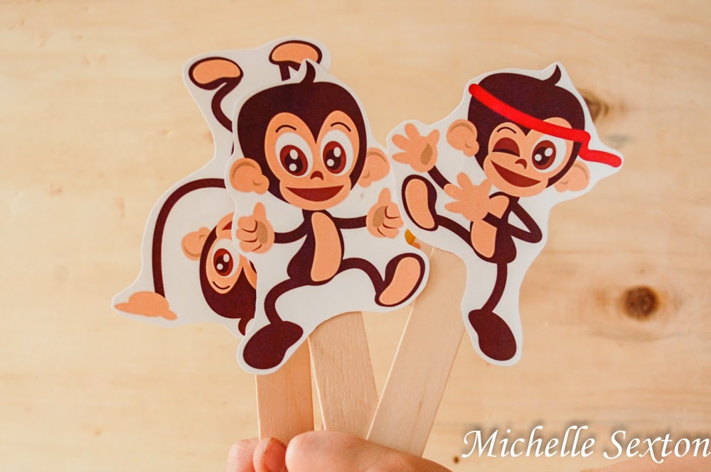 Free Printable Monkey Puppets from SoHeresMyLife.com - click through and get them