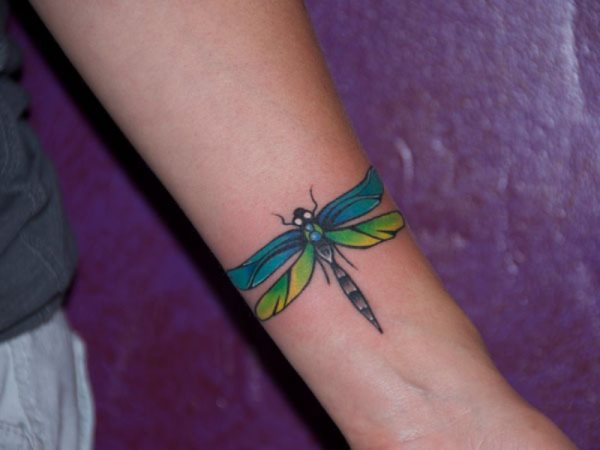 Tatuagem Libélula - 68 ideias para deixar vocês inspiradas