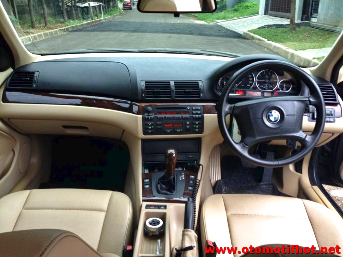Spesifikasi Lengkap Sedan BMW 318i E36 dan E46 Spesifikasi Lengkap Sedan BMW 318i E36 dan E46