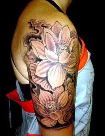 Amazing Flowers On Women Shoulder Tattoo, Women Shoulder With Lotus Flower Tattoo, Flower Tattoo Of Lotus On Women Shoulder, Women With Lotus Flower Tattoos, Women, Parts, Flower, 