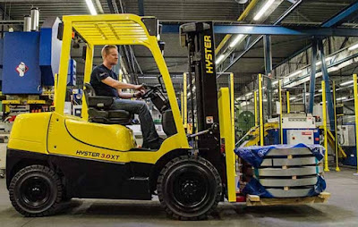 Xe nâng dầu diesel Hyster 2.5 tấn