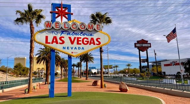 8 Best Water Parks Las Vegas 2023
