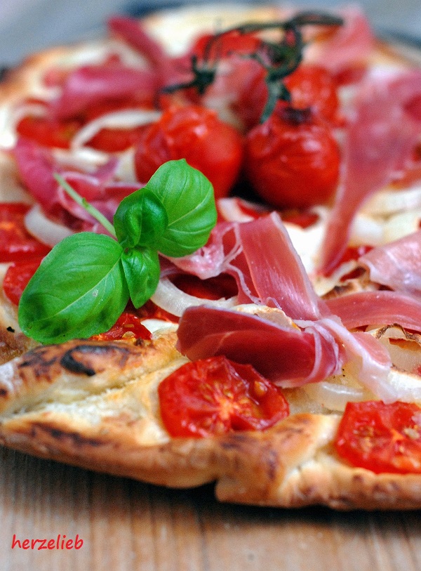 Tomatensoße für Pizza LECKER  - tomatensoße für pizza selber machen