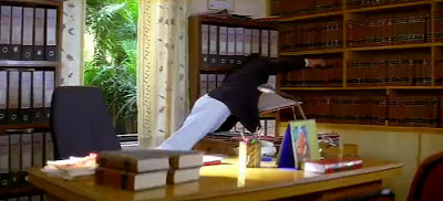 Aitraaz(2004) Movie screenshots[ilovemediafire.blogspot.com]