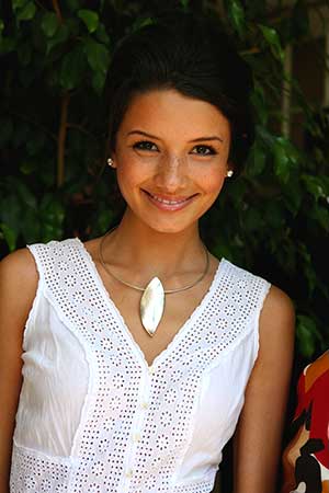 Alice Greczyn Born February 6 1986 Walnut Creek California