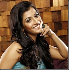 varalaxmi sarathkumar cyte smile
