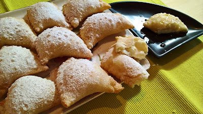 Ravioli fritti di ricotta - dolci di carnevale - tutorial 2