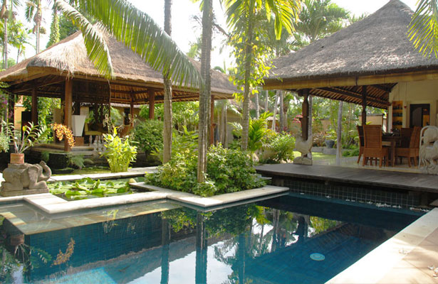  Bali Bamboo House furthermore Bali Tropical House Exterior further