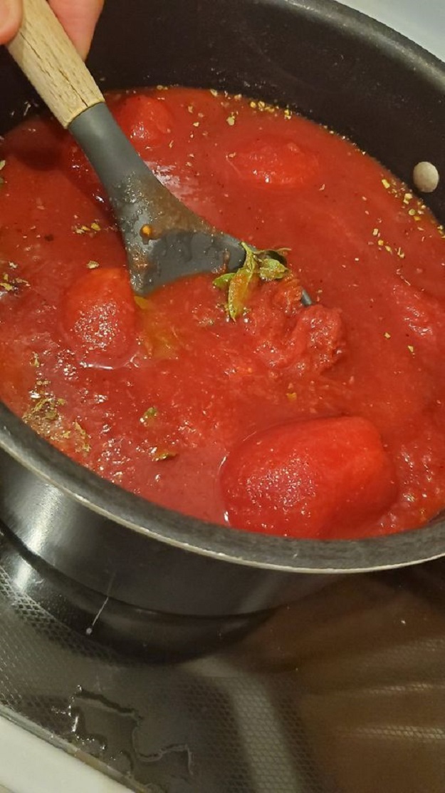fresh plum tomato sauce marinara