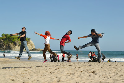 Levitasi Pantai Klayar