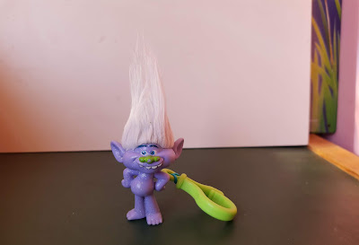 Chaveiro com miniatura de vinil estática de troll Guy Diamond do desenho Trolls - Dreamworks  6+6 cm  de cabelos de altura R$ 12,00