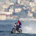 Stuntrider Legendaris Robbie Maddison Cetak Rekor Dunia, Arungi Selat Bosporus Dengan Motor