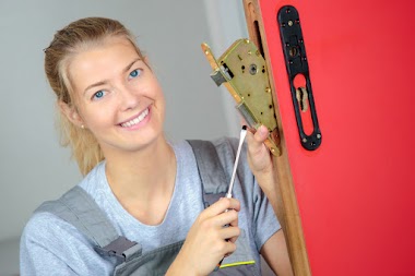 Artisan serrurier : Comment vite trouver un prestataire fiable en urgence ?