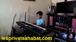 belajar piano guru les ke rumah di jakarta timur