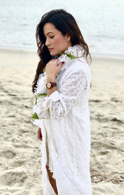 Jord Cora Koa watch with rose gold face Joanna Joy fashion blogger California fashion blogger petite fashion blogger white lei white dress beach