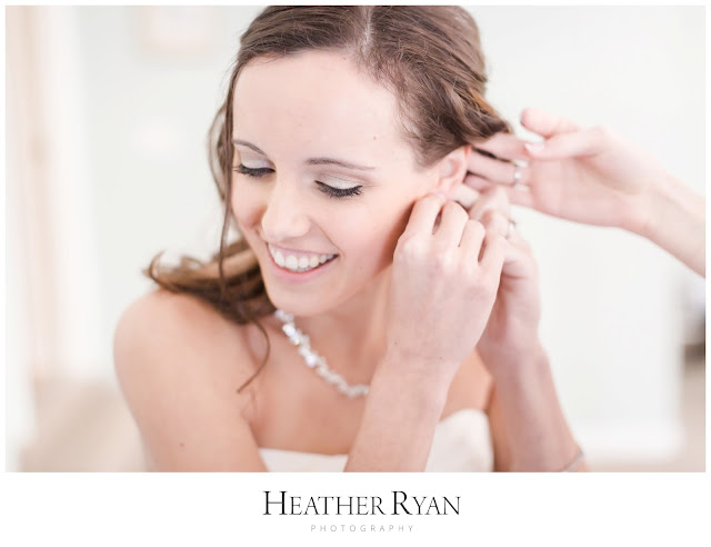 Newton White Mansion Wedding | Photos by Heather Ryan Photography