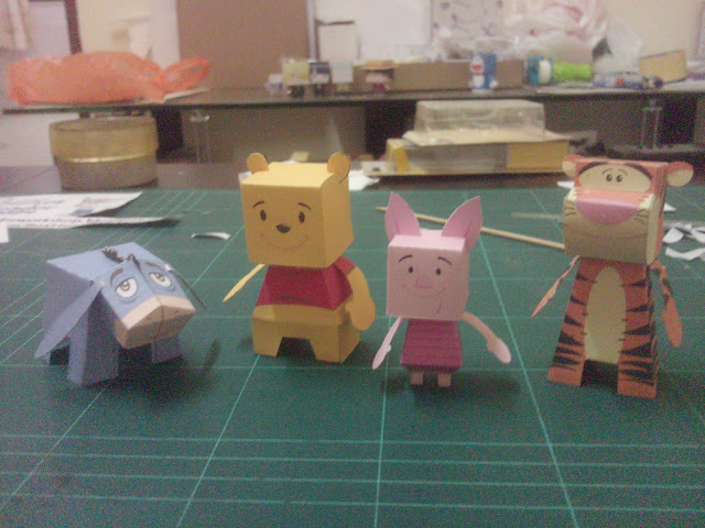 Winnie the Pooh and Friends Paper Toys