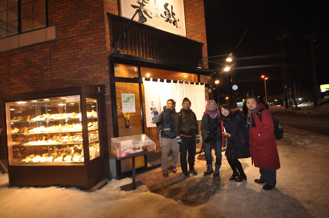 SIM IYEO SAPPORO SSEAYP HOKKAIDO JAPAN SALJI OTARU CANAL SNOW LIGHT PATH FESTIVAL YUKI AKARI NO MICHI