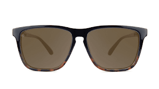 THE COOLEST TORTOISESHELL SUNGLASSES https://toyastales.blogspot.com/2019/08/the-coolest-tortoiseshell-sunglasses.html #sunglasses #tortoiseshell