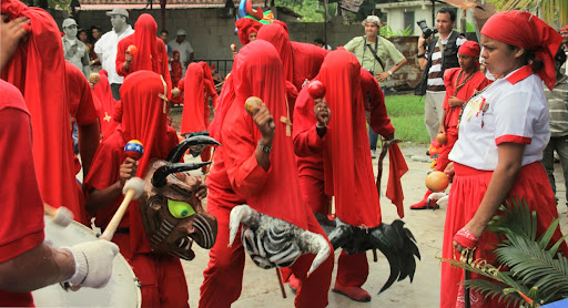 Diablos y diabla de Yare en el día de Corpus Christi en San Francisco de Yare, Municipio Bolivar, Miranda Venezuela