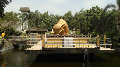 Buddha Tidur Mojokerto