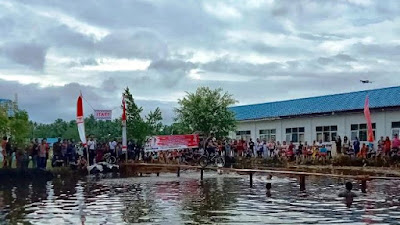 Jelang HUT Kemerdekaan RI Ke-74, Lanal Nias Gelar Lomba Balap Sepeda Meniti Papan