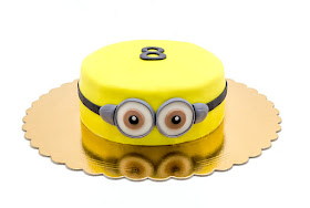 Minion cake Torta minioni with 8