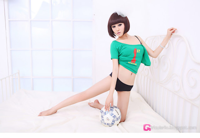 1 Football baby-Very cute asian girl - girlcute4u.blogspot.com