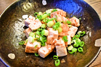 Kaminaridofu / pan-fried tofu with soy sauce and katsuobushi