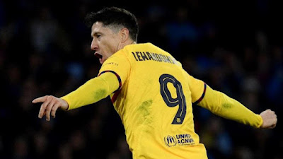 Kaki Kanan Lewandowski Gugurkan Rekor Messi di Liga Champions