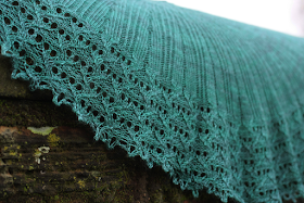 Syne Shawlette by Amanda B Collins