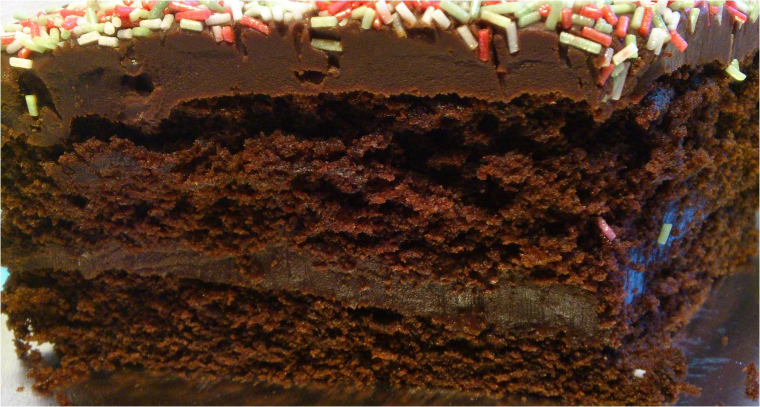 double chocolate cake images Posted by Michelle Utterlyscrummy Rice at 17:59