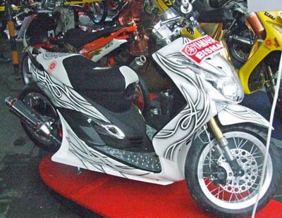 terbaru modifikasi motor mio sporty 2011