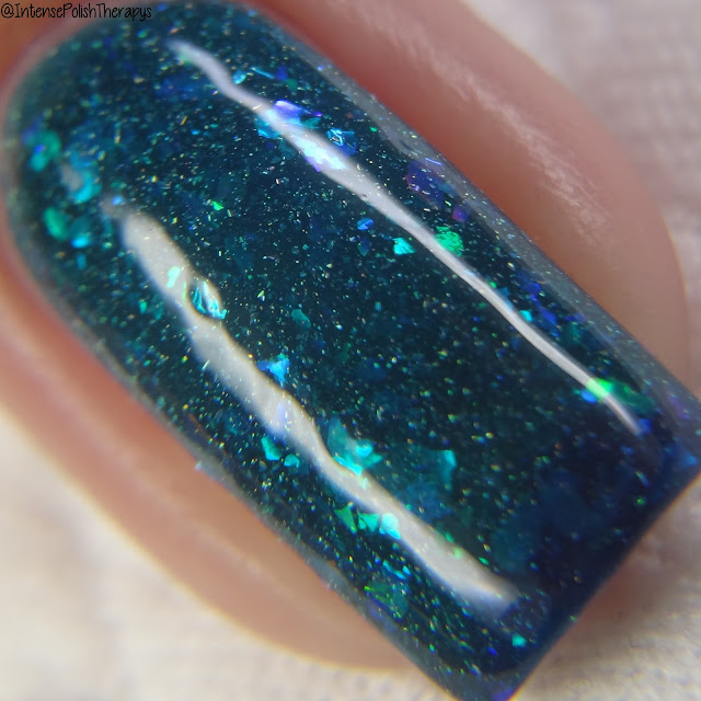 Dreamland Lacquer - Far From The Shallow Now