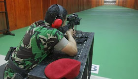 Latihan Tembak Pasukan Katak TNI AL