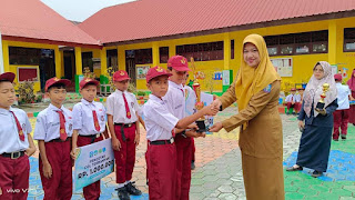 Tim Futsal SDN 20 Totakka Raih Juara 1 dan Lahirkan Pemain Tebaik di Ajang Ukhuwah Kompetisi Futsal Kids Tingkat Kabupaten Soppeng 2024