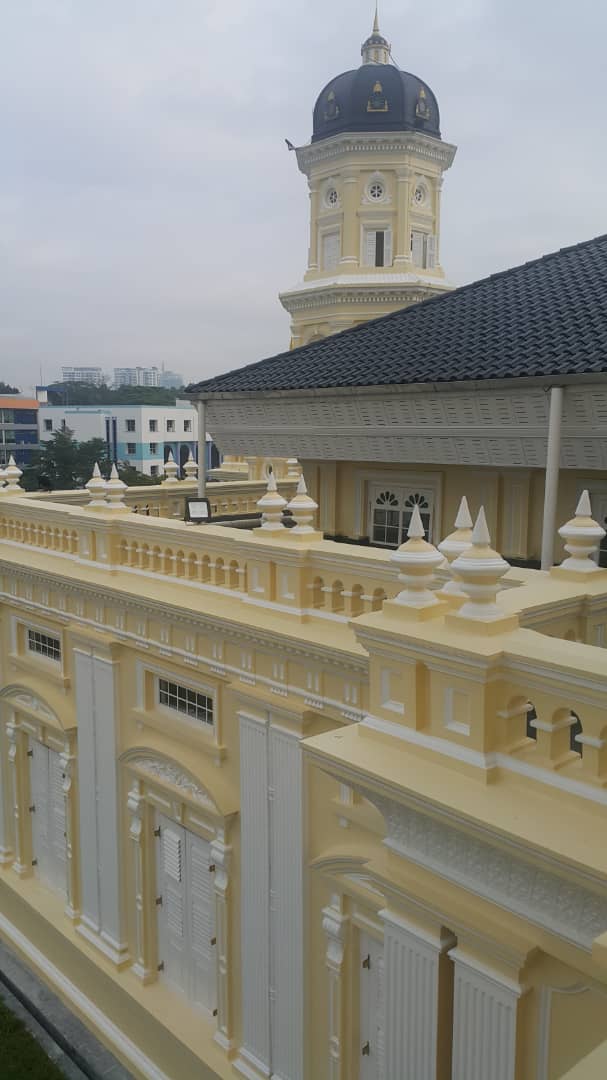 Struktur Bangunan Masjid Sultan Abu Bakar Johor Berusia ...