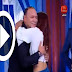 بالفيديو: فتاة تقتحم بلاتو منوعة الأحد على قناة حنبعل لتقبِل وليد التونسي ثم تفقد الوعي