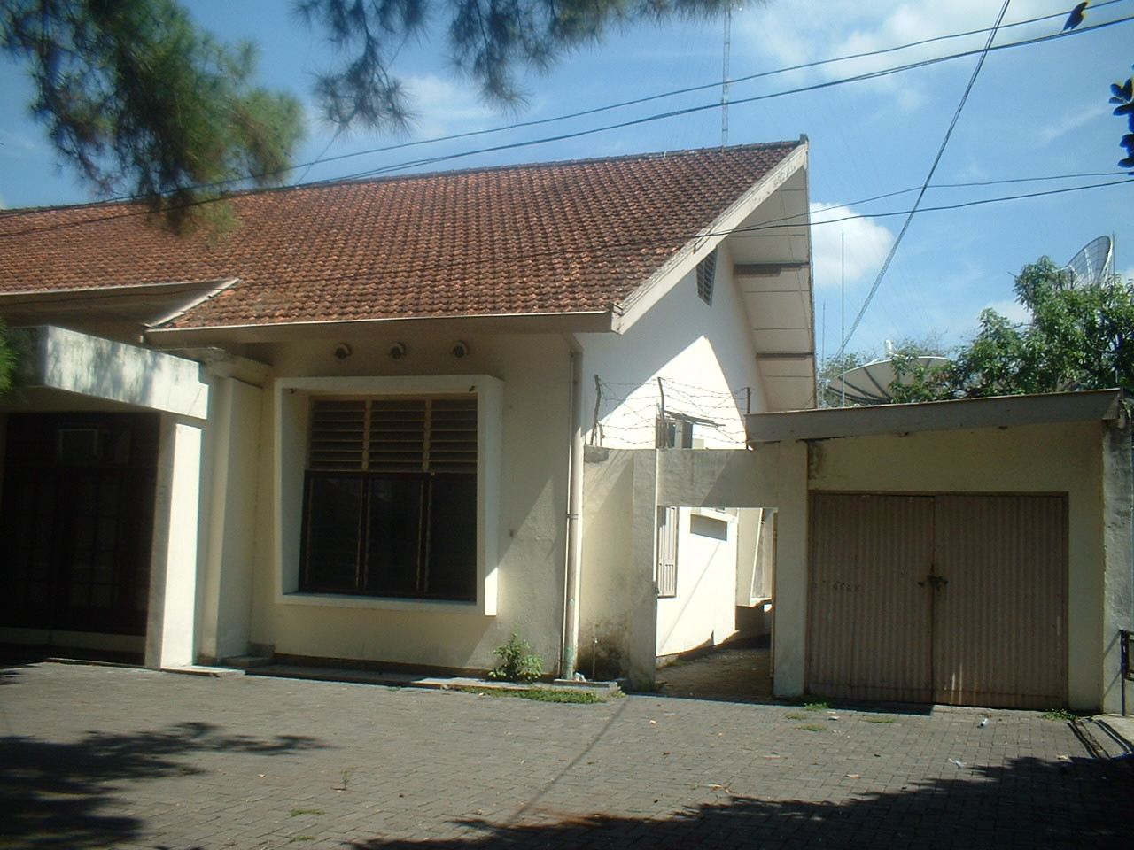  Contoh  Rumah Jengki  Omong w