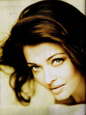 Aishwarya Rai - Hello Magazine cover (April 2010)