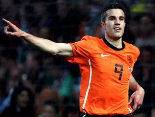 Robin van persie,Van persie arsenal, Van persie netherlands, Van persie muslim, Van persie wife, Van persie injury, persie, robin van persie, van persie robin, club arsenal, premiership top goal scorers , arsenal football news, van persie wiki, arsenal scores, v.persie, van persie goals, robin van persie injured  