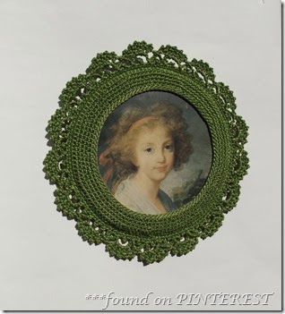 crocheted mirror frame- pin