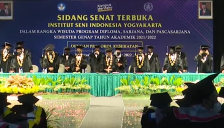 Ratusan Mahasiswa ISI Yogyakarta Wisuda Luring 