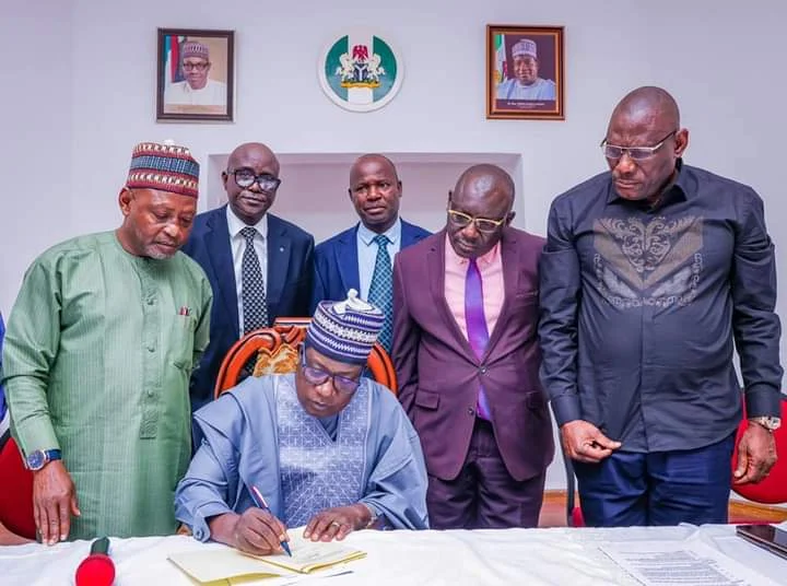 Gov. Lalong signs a law Establishing Plateau Drugs & Medical Commodities Management Agency.